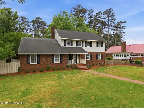 1910 York Street Kinston NC 28504