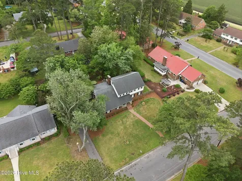 1910 York Street Kinston NC 28504