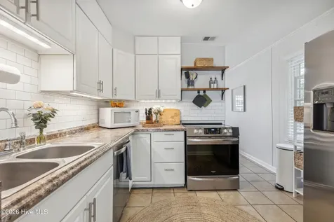 1122 S Topsail Drive Surf City NC 28445
