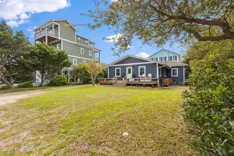 1122 S Topsail Drive Surf City NC 28445