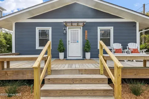 1122 S Topsail Drive Surf City NC 28445