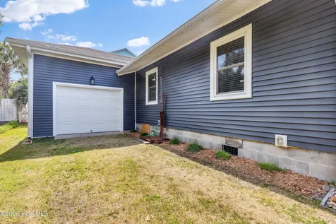 1122 S Topsail Drive Surf City NC 28445