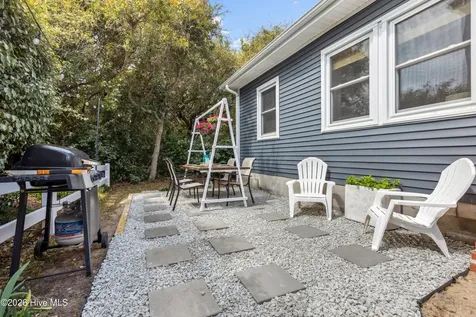 1122 S Topsail Drive Surf City NC 28445