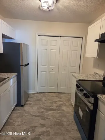 6 Lakewood Court Jacksonville NC 28546