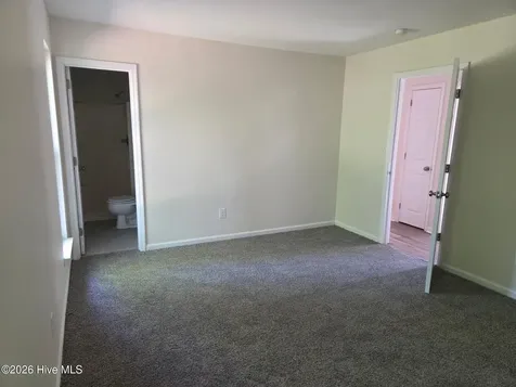 6 Lakewood Court Jacksonville NC 28546