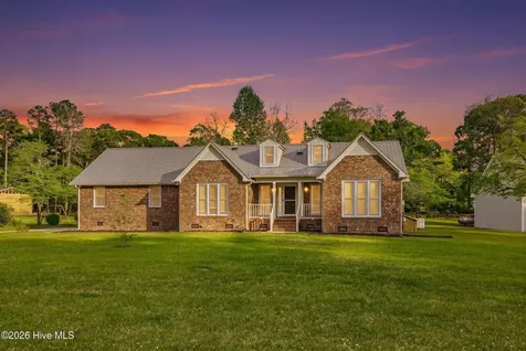 2514 Hickory Street New Bern NC 28562