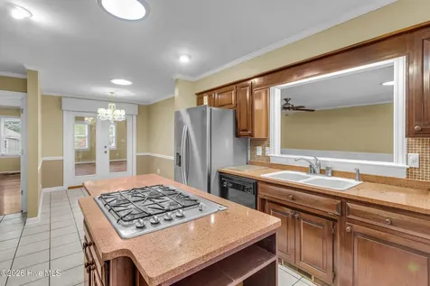 2514 Hickory Street New Bern NC 28562