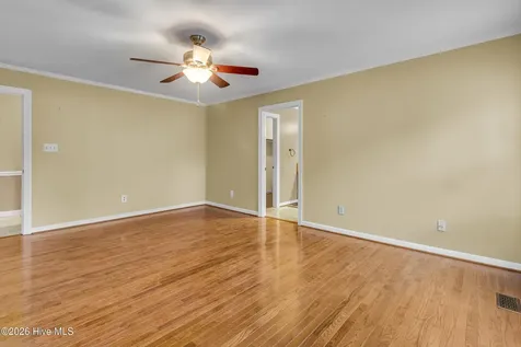 2514 Hickory Street New Bern NC 28562