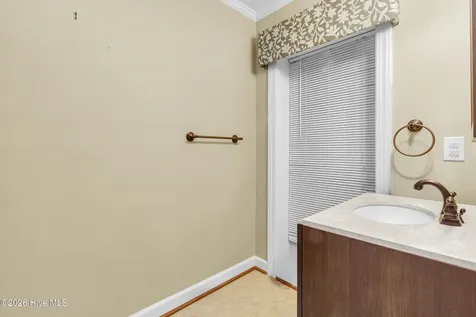 2514 Hickory Street New Bern NC 28562