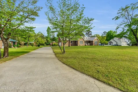 2514 Hickory Street New Bern NC 28562