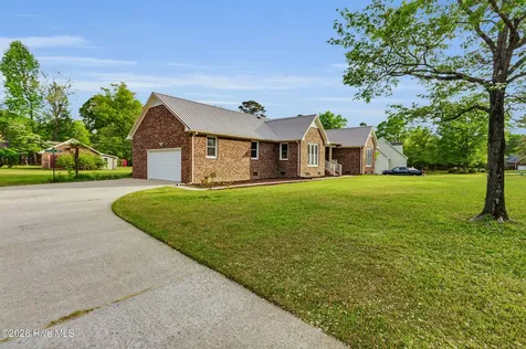 2514 Hickory Street New Bern NC 28562