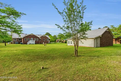 2514 Hickory Street New Bern NC 28562