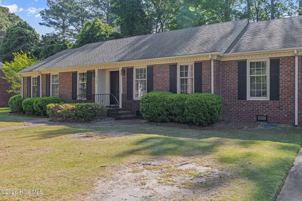 2103 Dallas Drive Kinston NC 28504