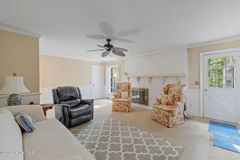 2103 Dallas Drive Kinston NC 28504