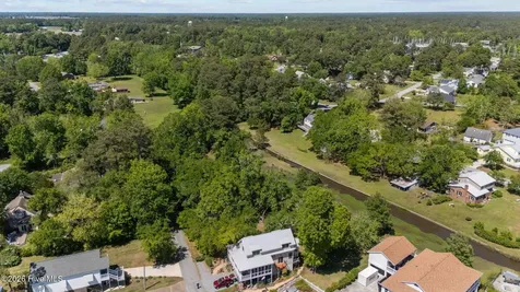 360 Vandemere Street Oriental NC 28571