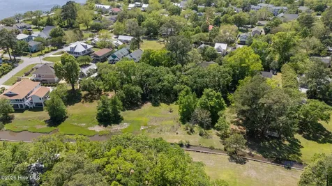 360 Vandemere Street Oriental NC 28571