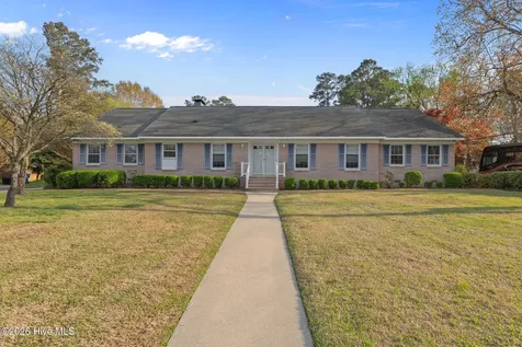 1908 York Street Kinston NC 28504
