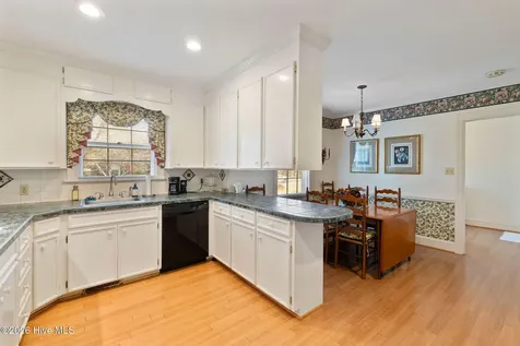 1908 York Street Kinston NC 28504