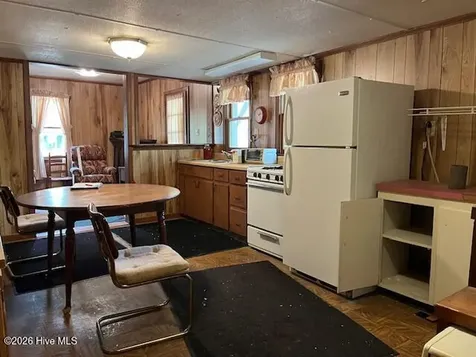 408 Guy Sanderson Road Albertson NC 28508