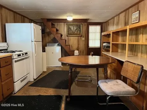 408 Guy Sanderson Road Albertson NC 28508