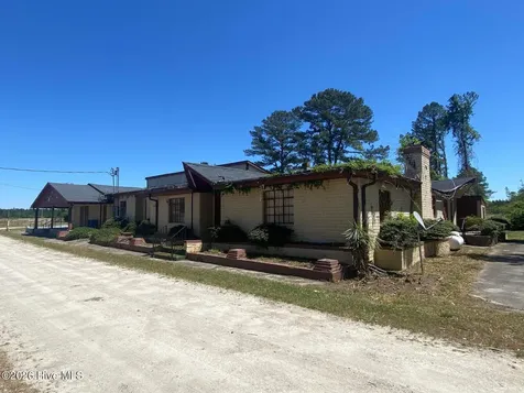 4427A Tartts Mill Road Wilson NC 27893