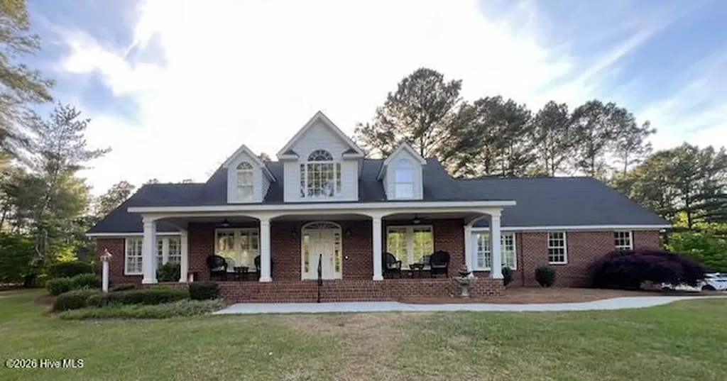 1801 Mcdonald Avenue Hamlet NC 28345