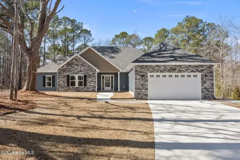 209 Brittany Lane Stella NC 28582