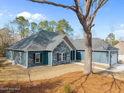 209 Brittany Lane Stella NC 28582