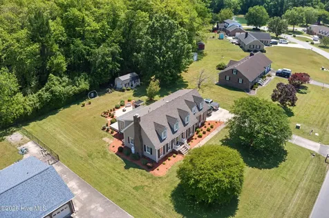 1602 Darian Drive Elizabeth City NC 27909