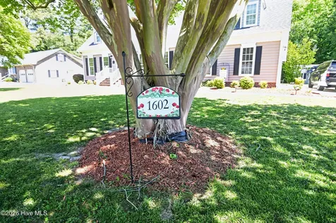 1602 Darian Drive Elizabeth City NC 27909