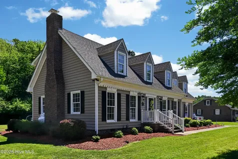 1602 Darian Drive Elizabeth City NC 27909