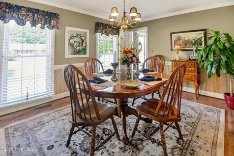 1602 Darian Drive Elizabeth City NC 27909