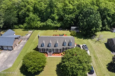 1602 Darian Drive Elizabeth City NC 27909