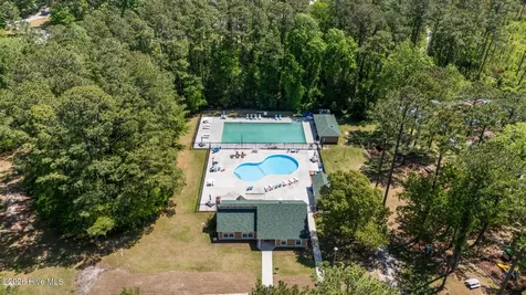 106 Secretariat Drive Havelock NC 28532