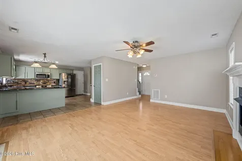 106 Secretariat Drive Havelock NC 28532