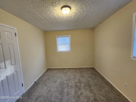395 Maple Street Jacksonville NC 28540