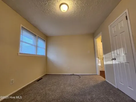 395 Maple Street Jacksonville NC 28540