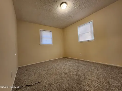 395 Maple Street Jacksonville NC 28540