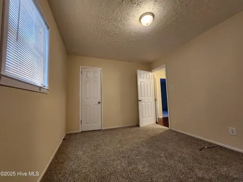 395 Maple Street Jacksonville NC 28540