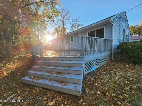 395 Maple Street Jacksonville NC 28540