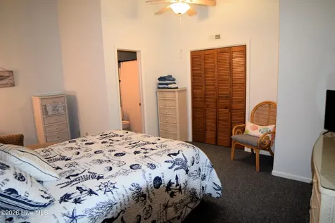 9201 Coast Guard Road Emerald Isle NC 28594