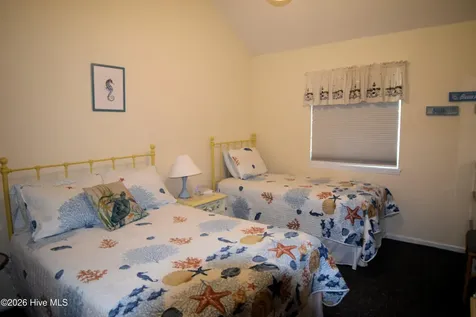 9201 Coast Guard Road Emerald Isle NC 28594