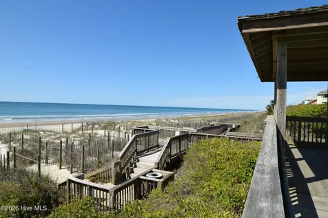 9201 Coast Guard Road Emerald Isle NC 28594