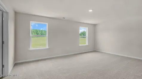 735 Lazy Elm Lane Aberdeen NC 28315