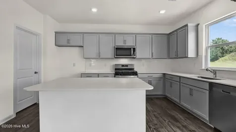 735 Lazy Elm Lane Aberdeen NC 28315