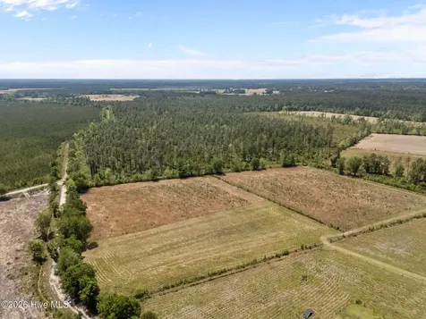 7529 Sidney-cherry Grove Road Tabor City NC 28463