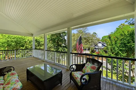 6221 Navigator Way Southport NC 28461