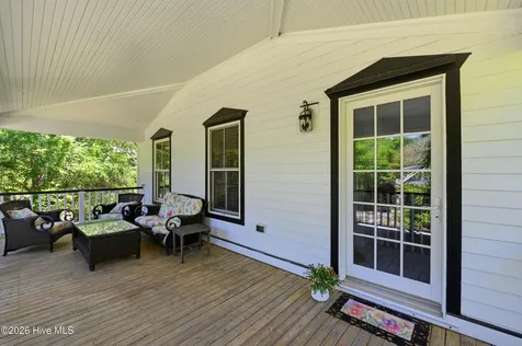 6221 Navigator Way Southport NC 28461