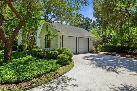6221 Navigator Way Southport NC 28461