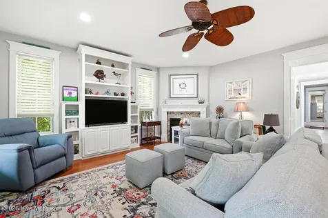 6221 Navigator Way Southport NC 28461